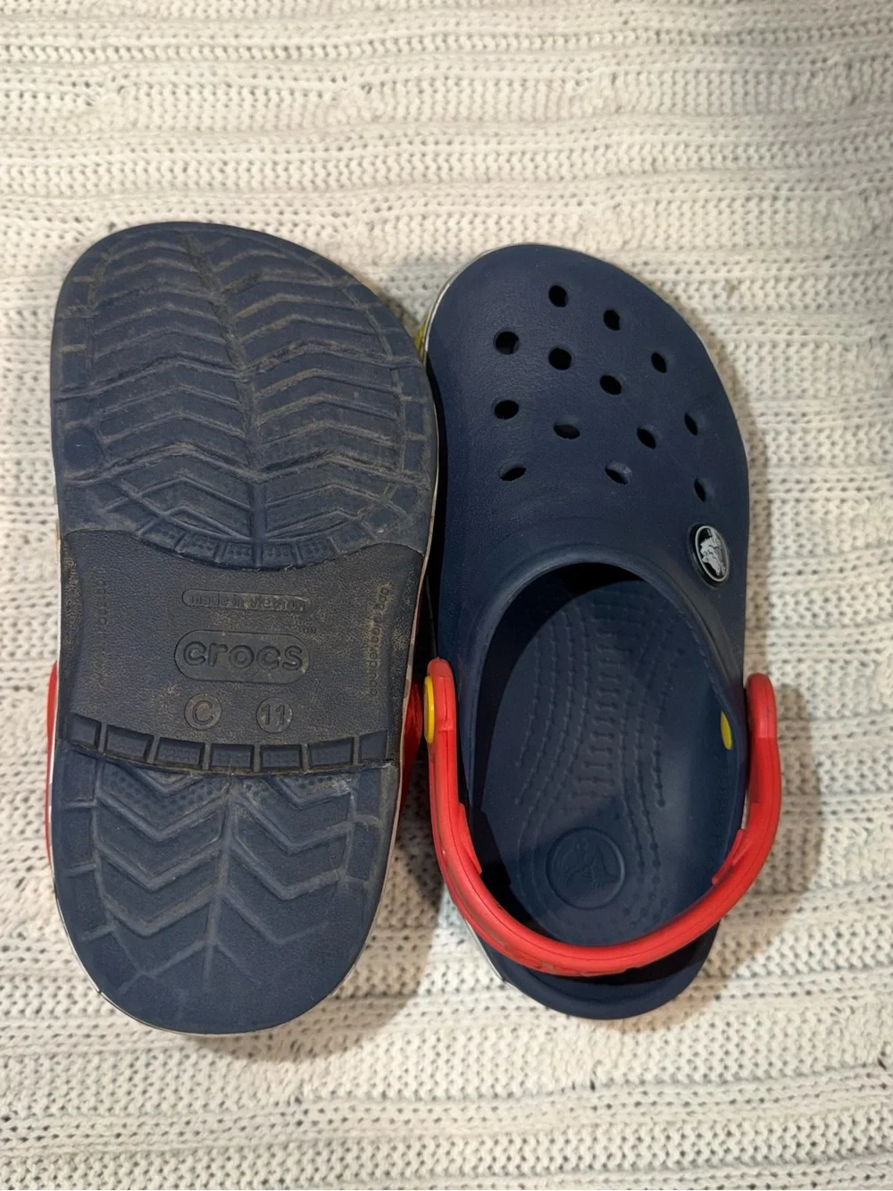 CROCS comfortable navy